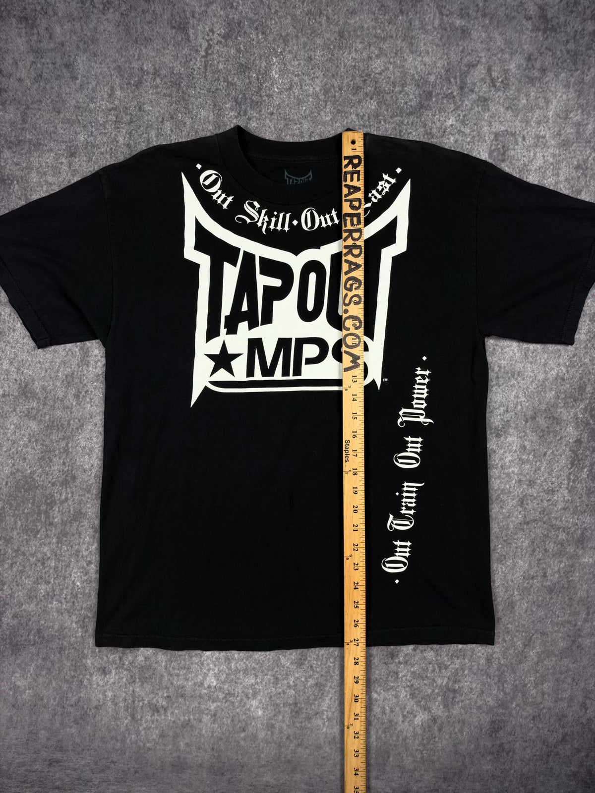 2000s TAPOUT SHIRT (M)