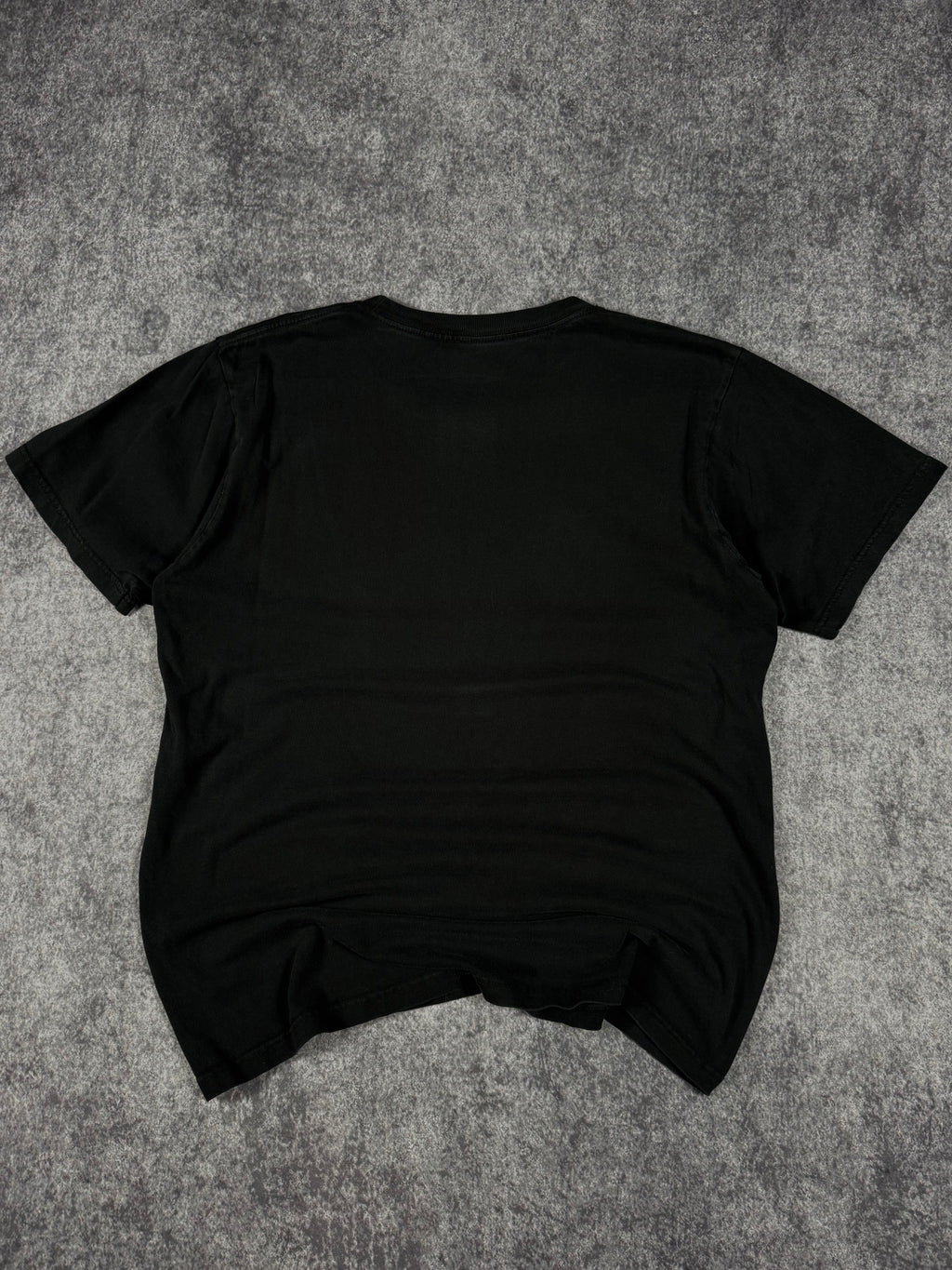 (rare) 2000s tapout shirt (L)