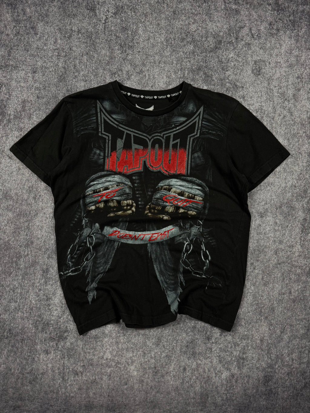 (rare) 2000s tapout shirt (S)