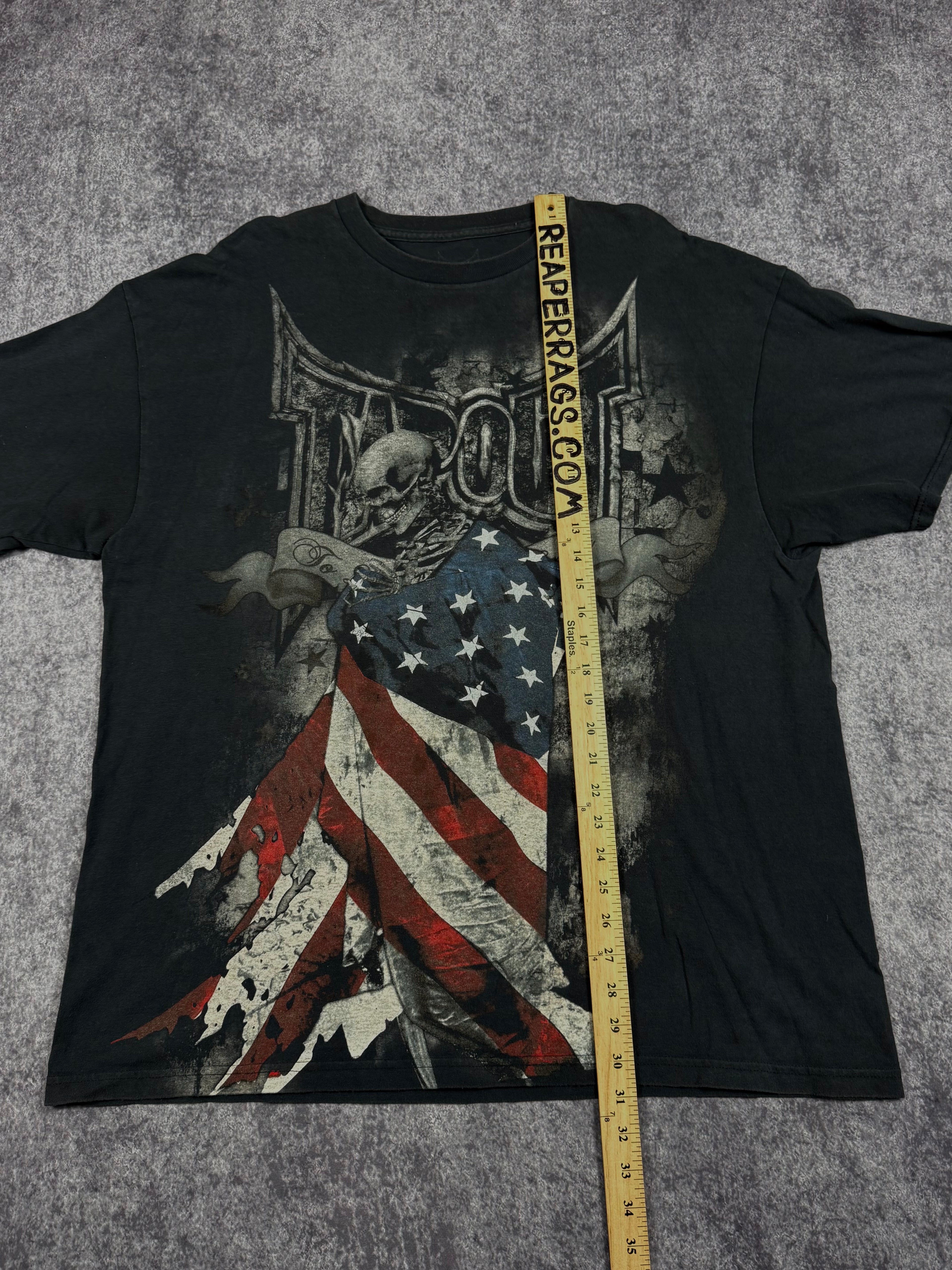 2000s tapout shirt (XL)