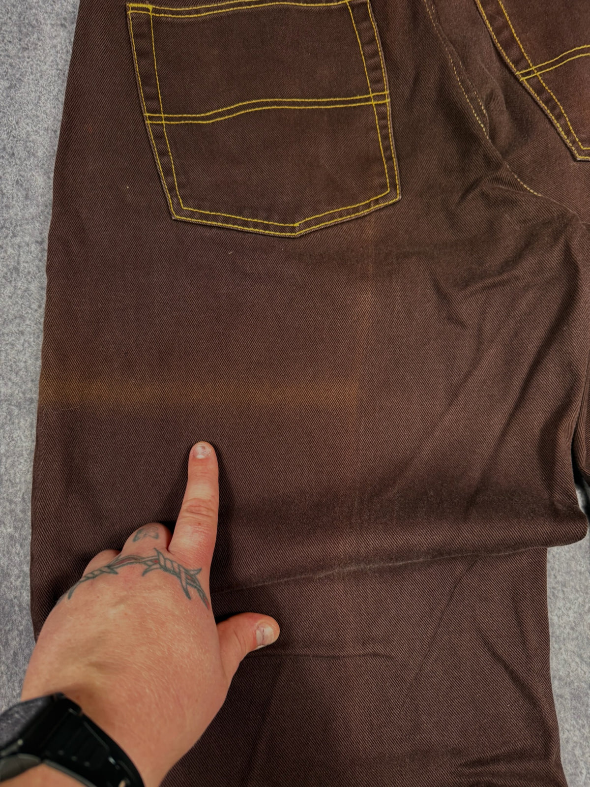 (RARE) 2000s SOUTHPOLE GOLD TAB JEANS (34x31)