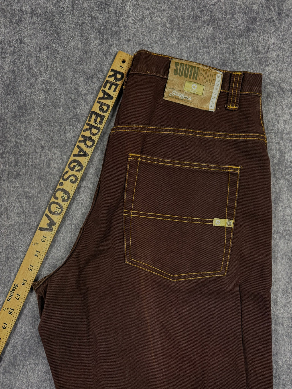 (RARE) 2000s SOUTHPOLE GOLD TAB JEANS (34x31)
