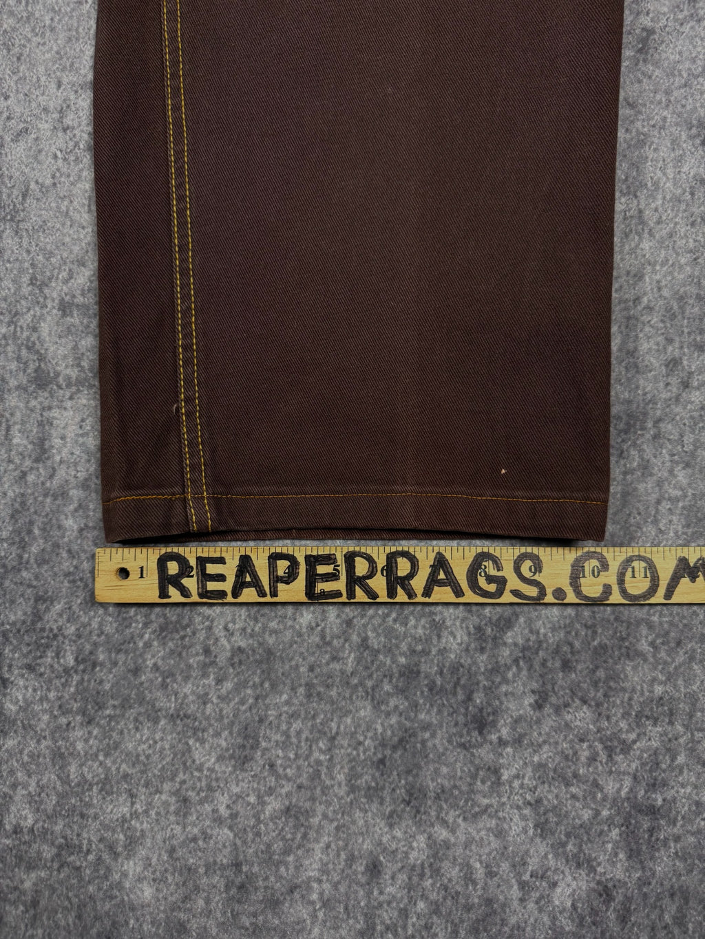 (RARE) 2000s SOUTHPOLE GOLD TAB JEANS (34x31)