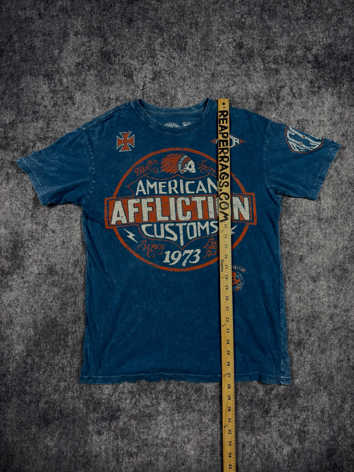 2000s AFFLICTION SHIRT (M)