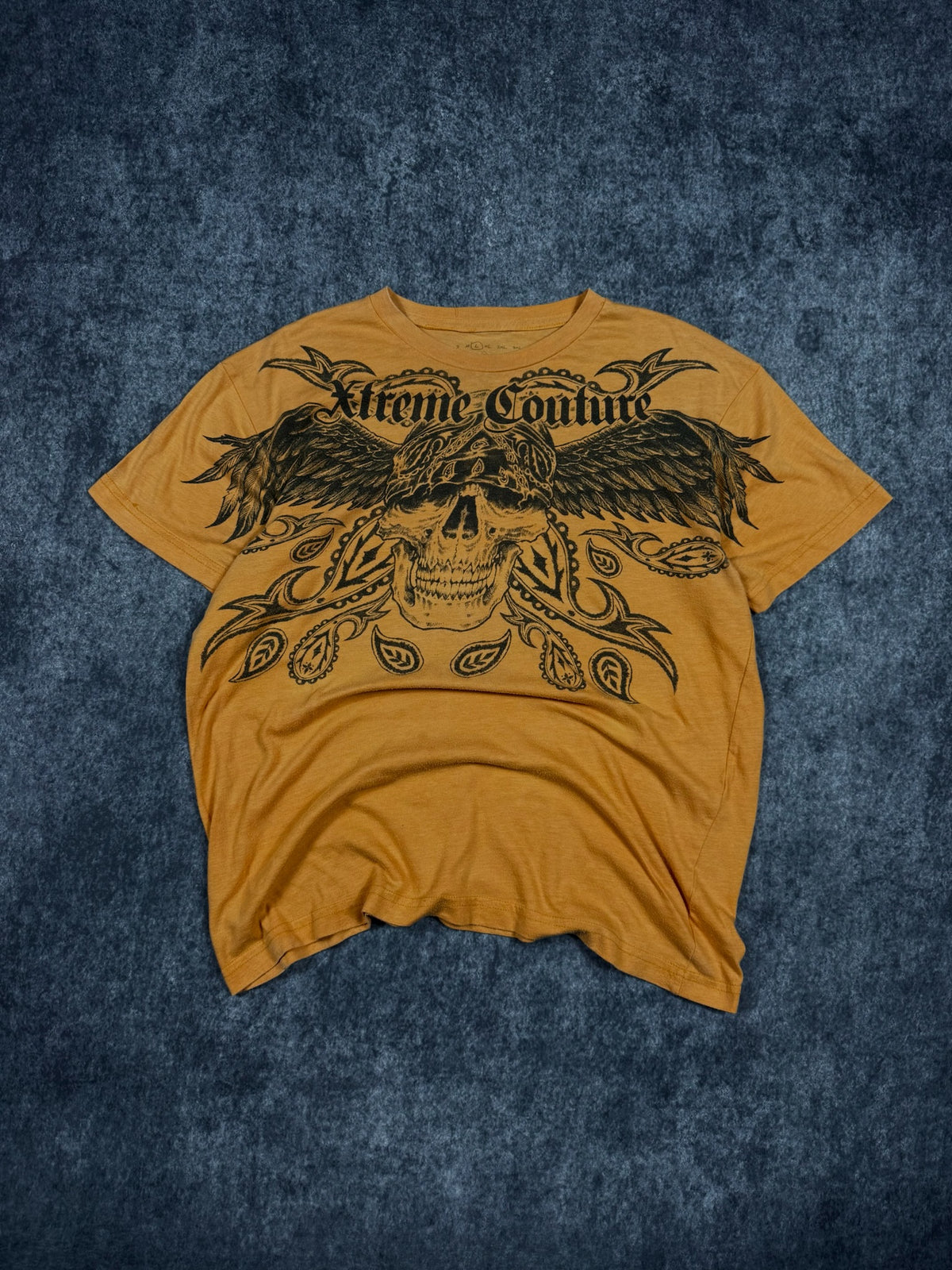 (RARE) 2000s XTREME COUTURE SHIRT (M)