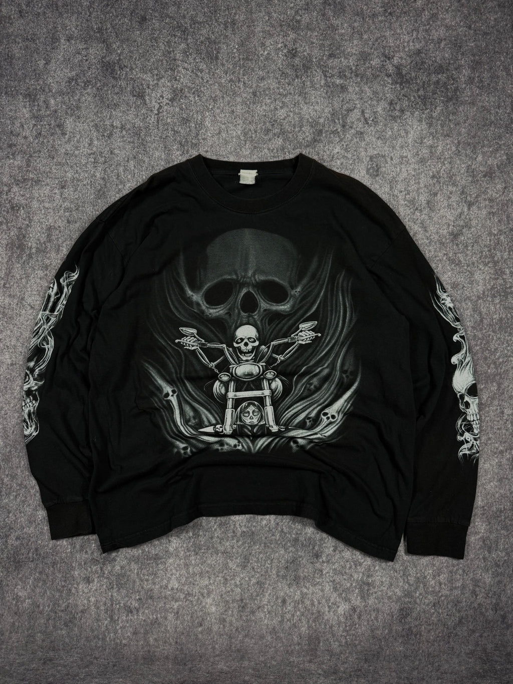 (RARE) 2000s BIKER SKULL LONG SLEEVE SHIRT (XL)