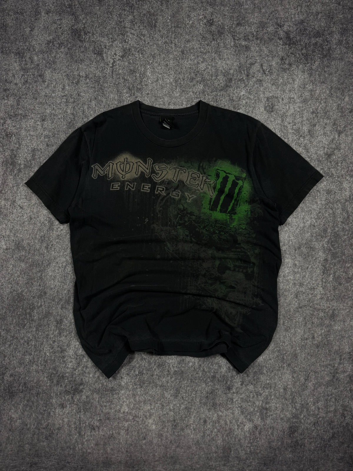 (RARE) 2000s MONSTER ENERGY SHIRT (L)