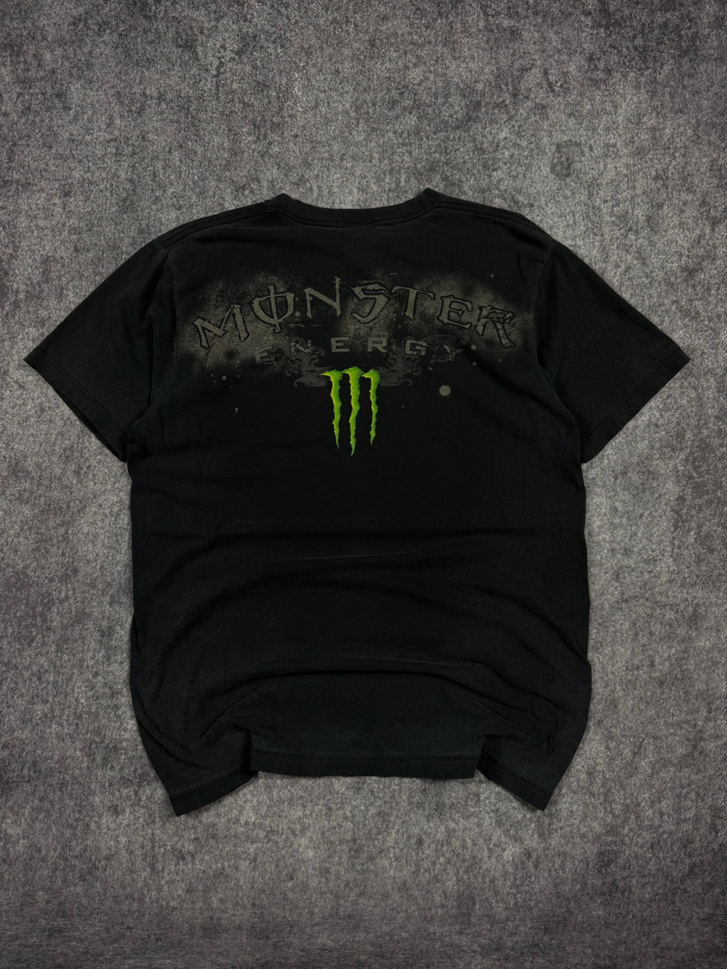 (RARE) 2000s MONSTER ENERGY SHIRT (L)