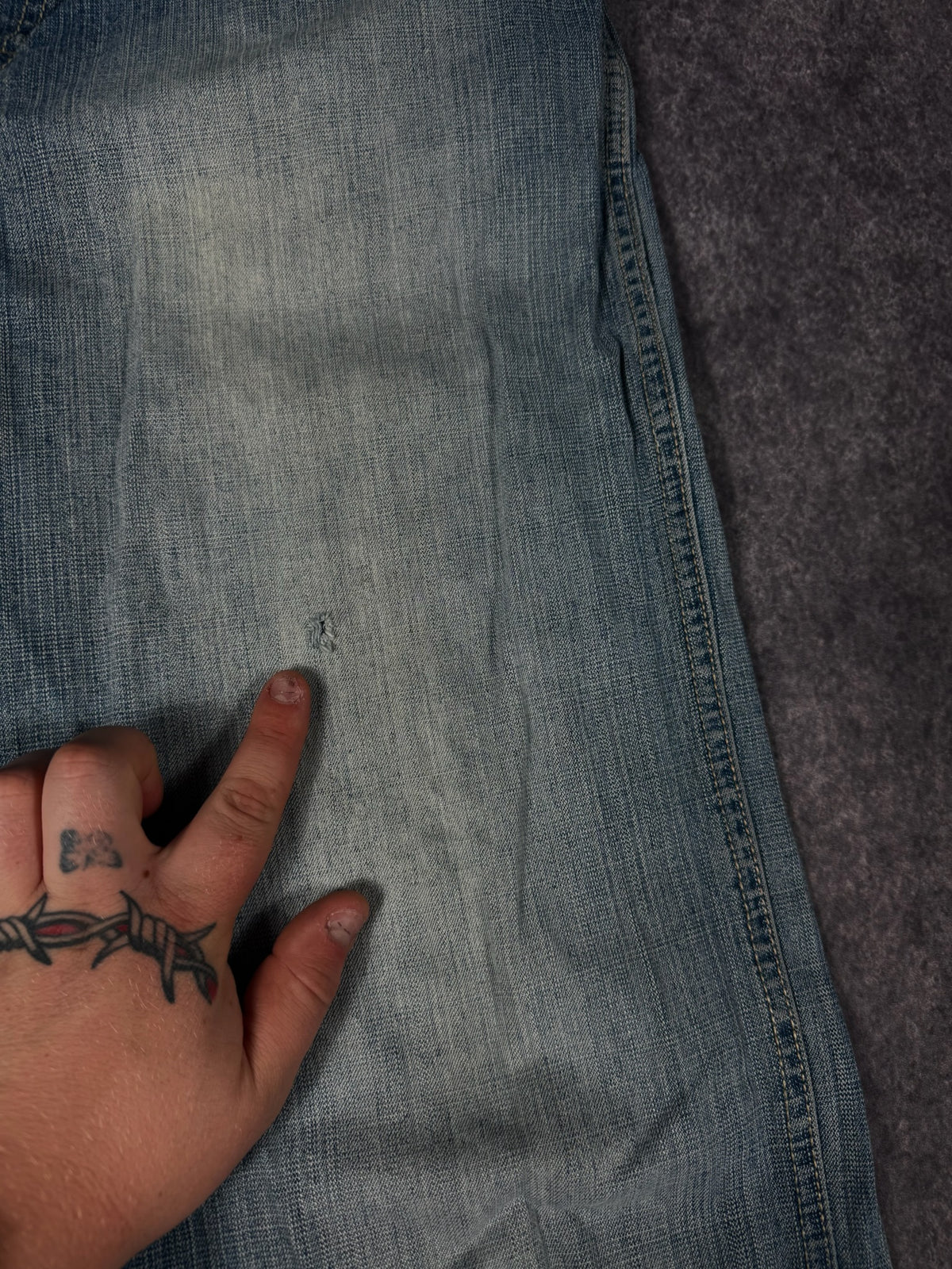 (RARE) 2000s SOUTHPOLE GOLD TAB JEANS (34x32)