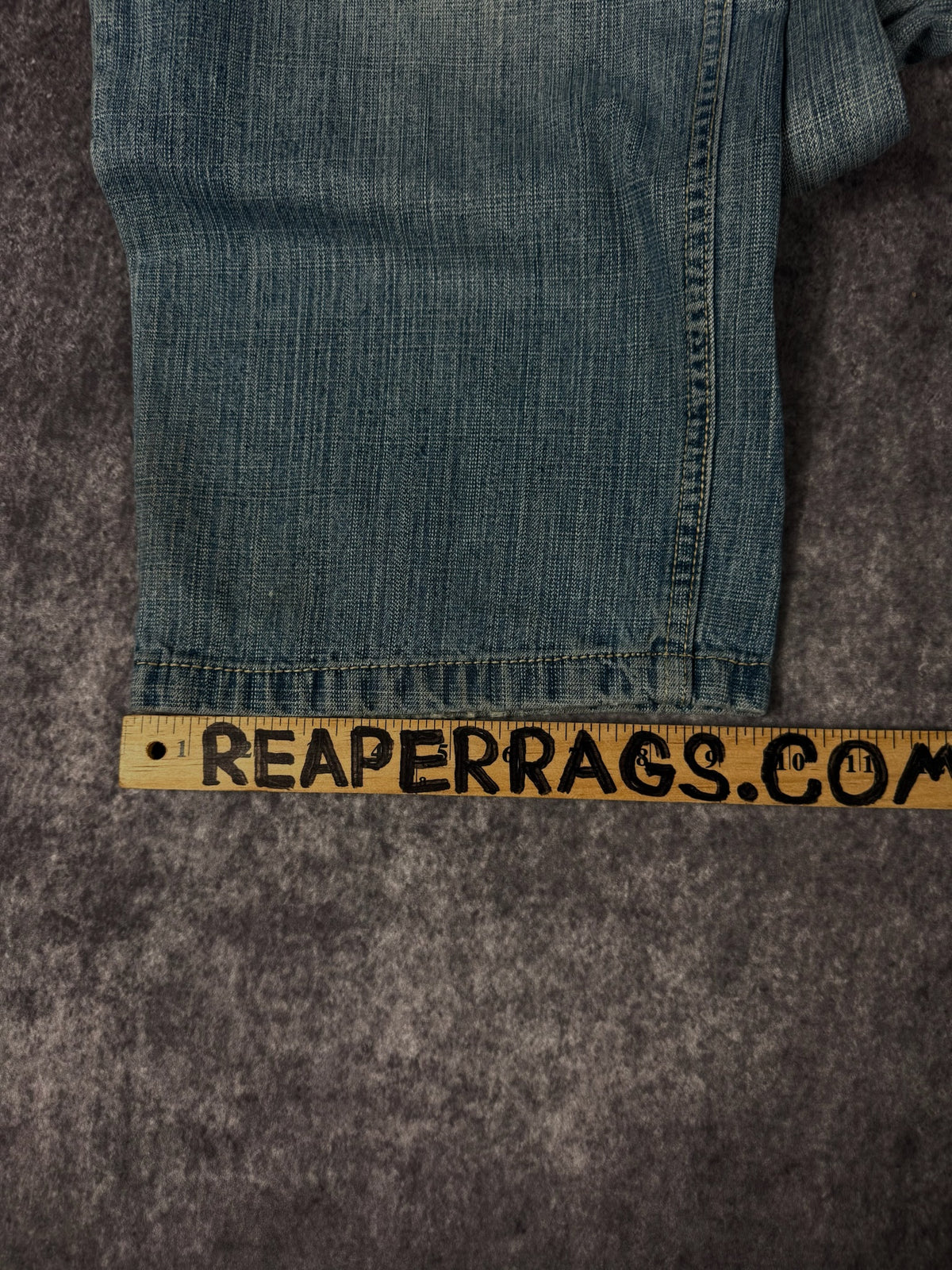 (RARE) 2000s SOUTHPOLE GOLD TAB JEANS (34x32)