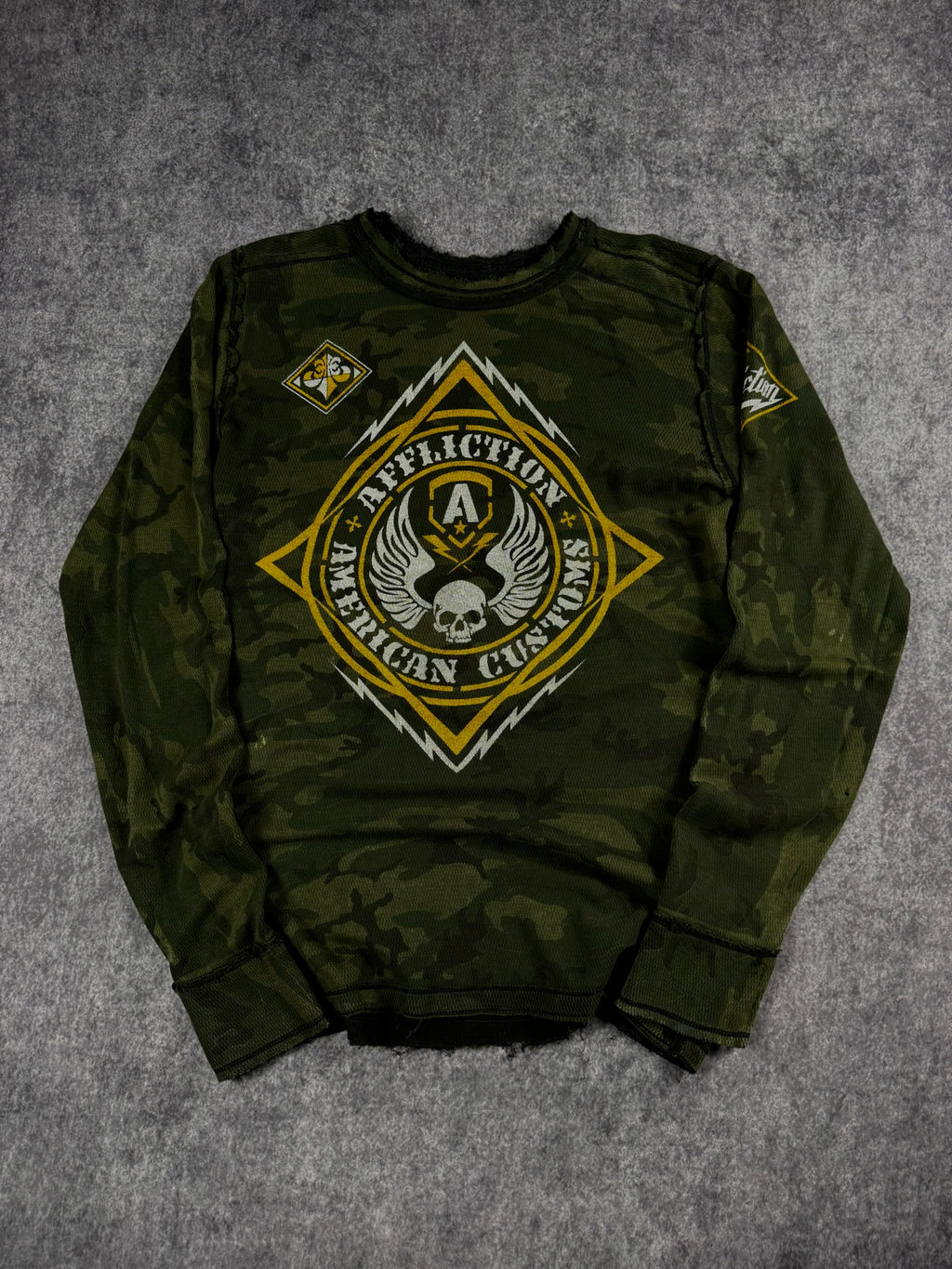 (RARE) 2000s REVERSIBLE AFFLICTION THERMAL (L)