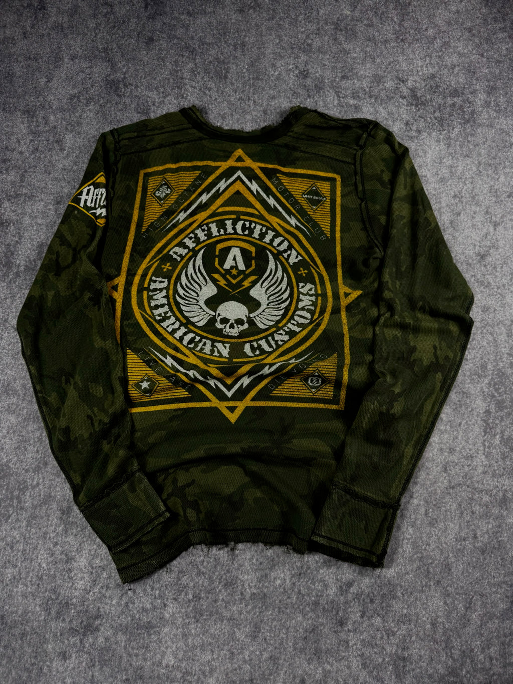 (RARE) 2000s REVERSIBLE AFFLICTION THERMAL (L)