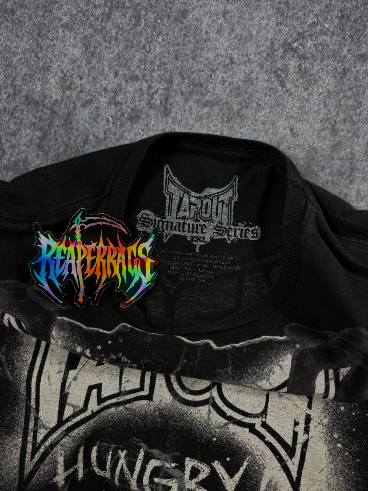 (RARE) 2000s TAPOUT x SIGNATURE SERIES SHIRT (XXL)
